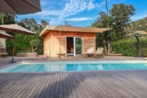 Chambre avec terrasse et piscine location Porto-vecchio